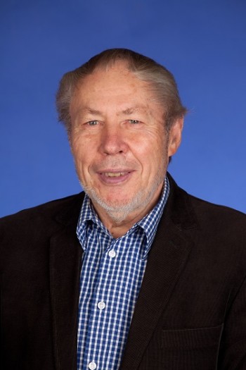  Bernhard Eckert